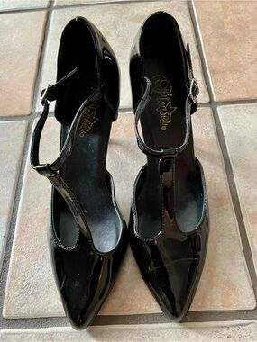 Pleaser Black Patent T-Strap Pointed Pumps